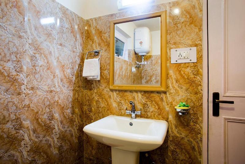 Hotel Manali Continental Dış mekan fotoğraf